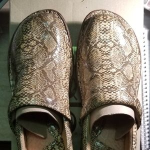 Clogs, Slip On Animal Print 7